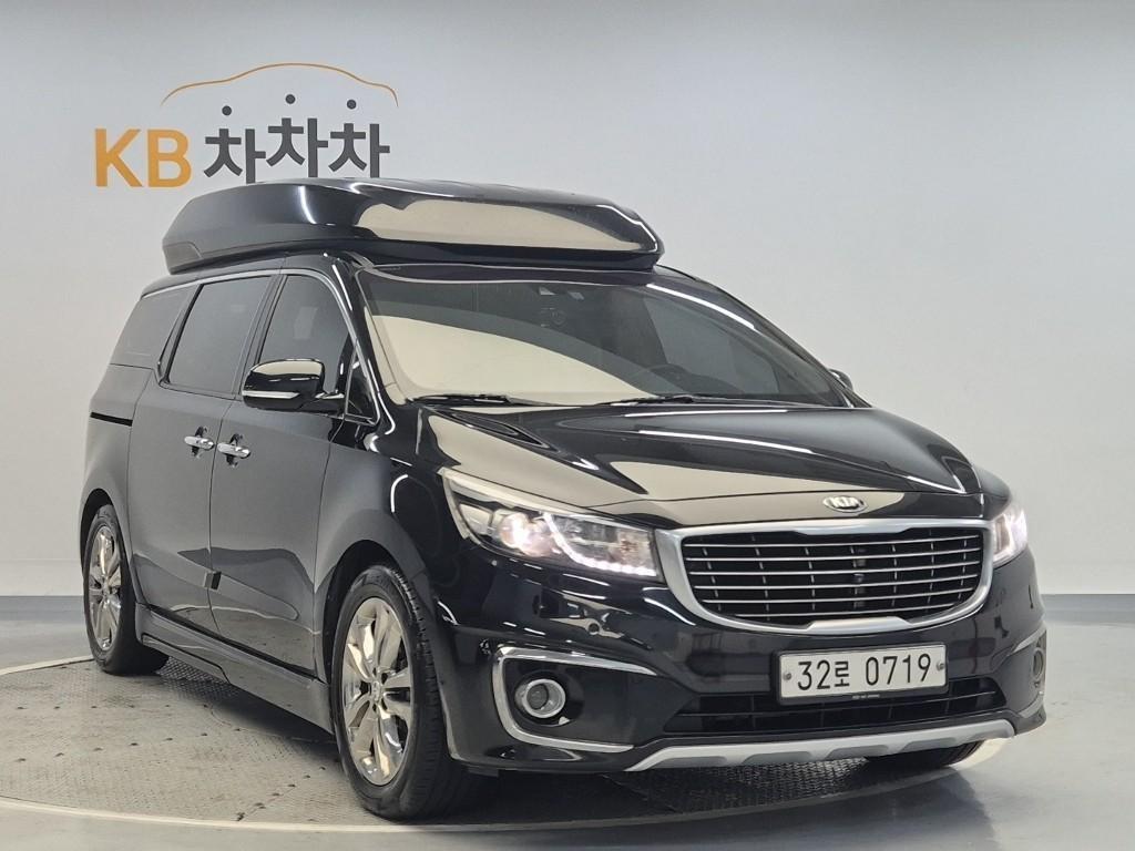 KIA Carnival - Vista 4