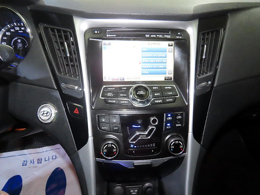 HYUNDAI Sonata - Vista 11