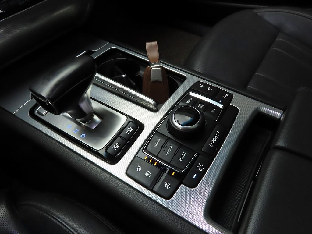 Genesis G80 - Vista 10