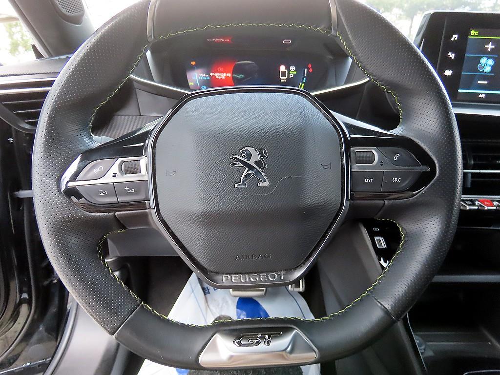 Peugeot 2008 - Vista 8