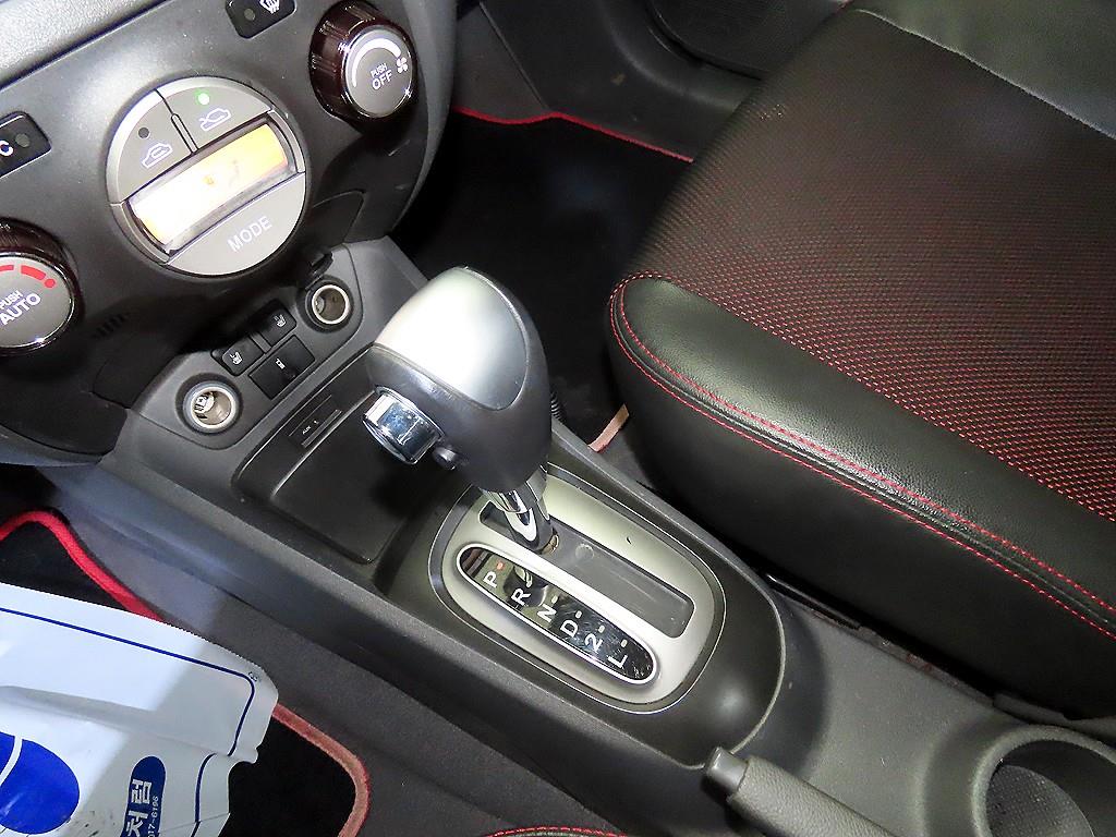 KIA Pride - Vista 12