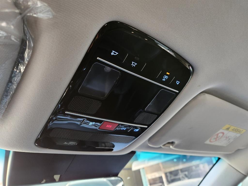 HYUNDAI Grandeur - Vista 10