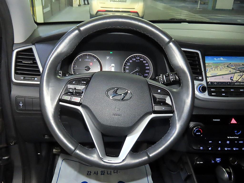 HYUNDAI Tucson - Vista 8