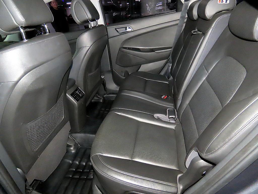 HYUNDAI Tucson - Vista 7