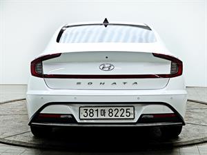 HYUNDAI Sonata - Vista 6