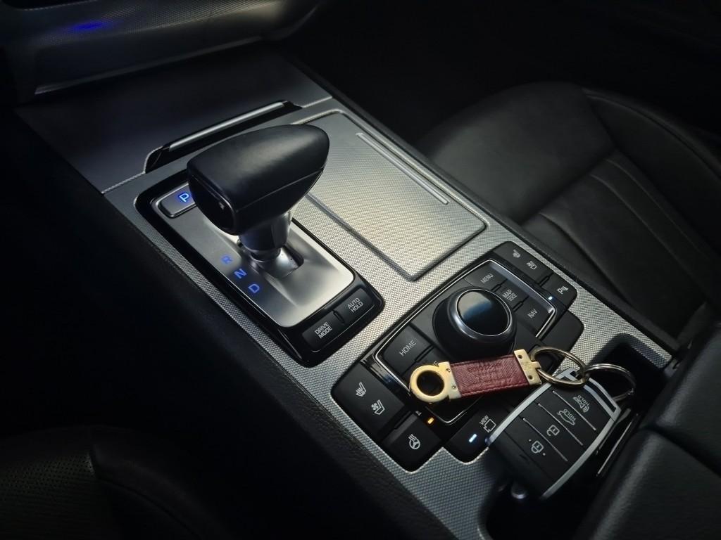 Genesis G80 - Vista 8