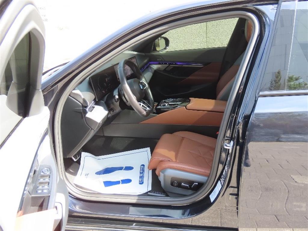 BMW 5 Series 2025 - Importación desde Corea - HF Imports Iquique - Foto 13