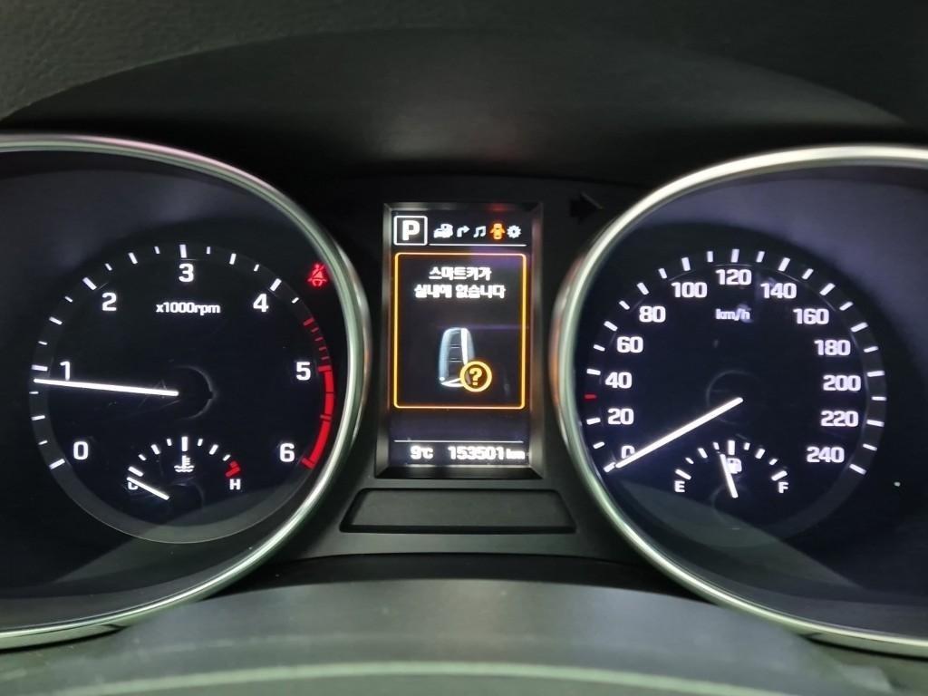 HYUNDAI Maxcruz - Vista 6