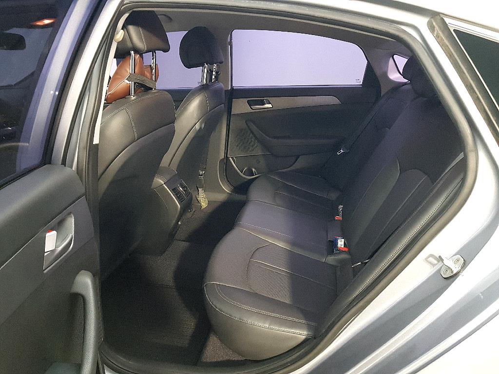 HYUNDAI Sonata - Vista 9