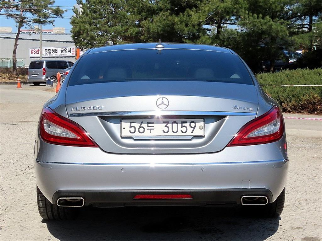 Mercedes Benz CLS Class - Vista 4