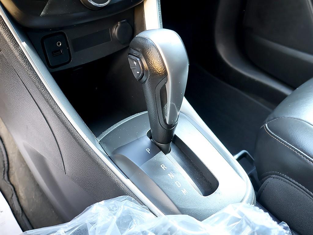 Chevrolet Trax 2020 Gris - Importación desde Corea - HF Imports Iquique - Foto 7