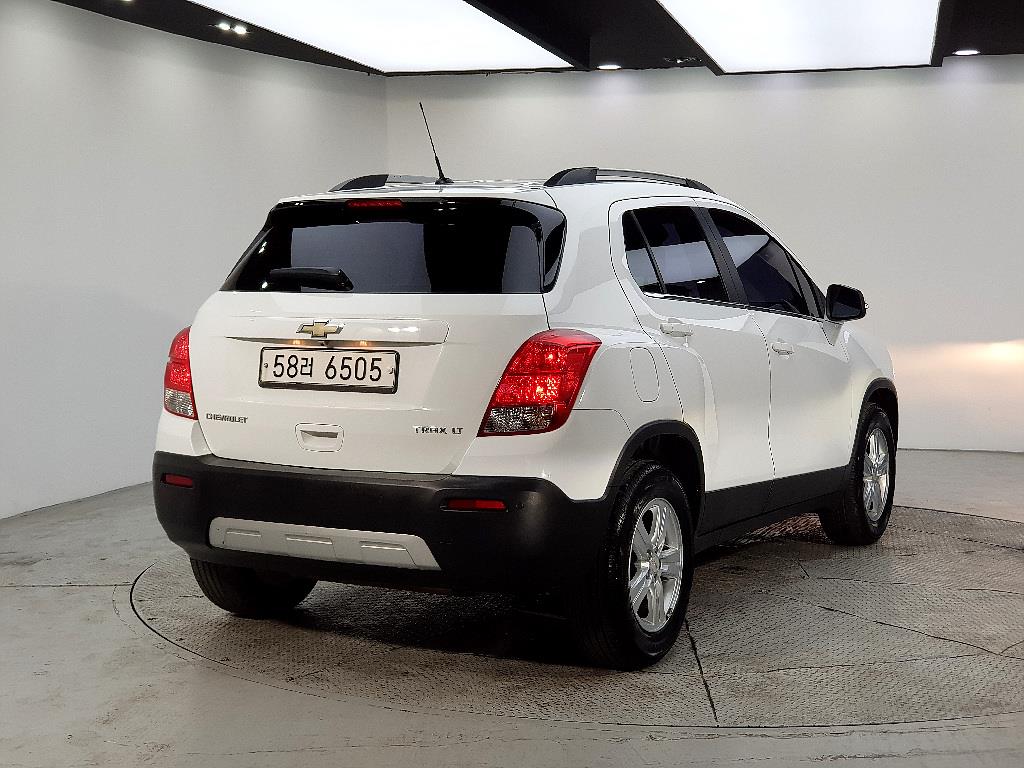 Chevrolet Cruise - Vista 4