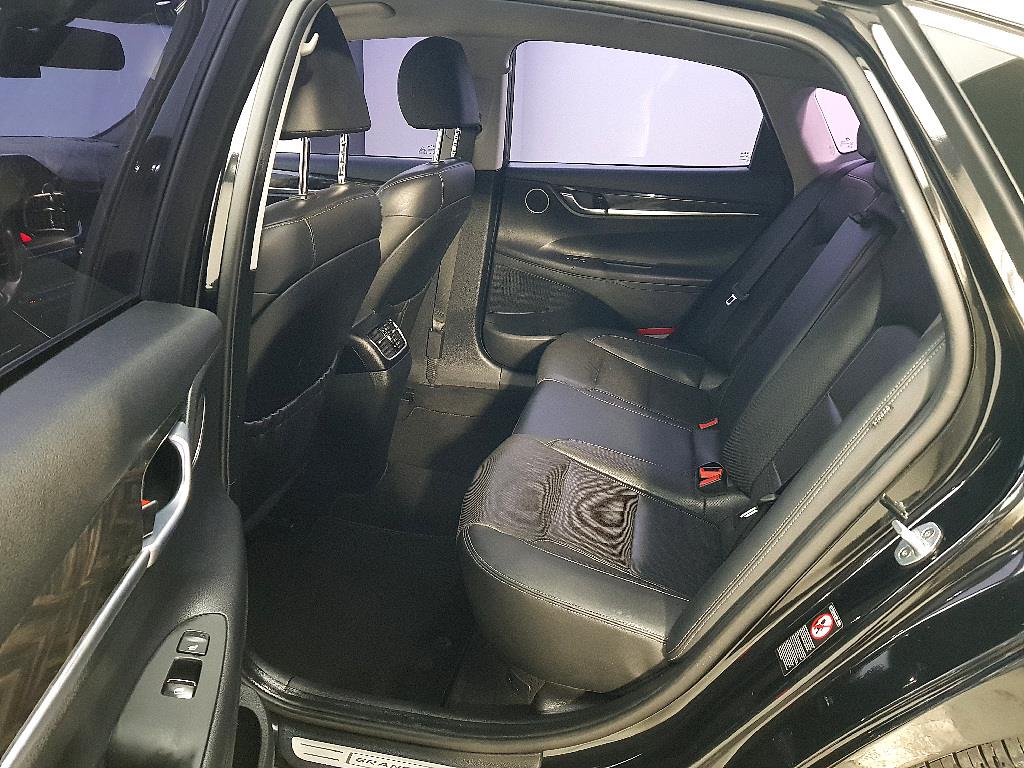 HYUNDAI Grandeur - Vista 9