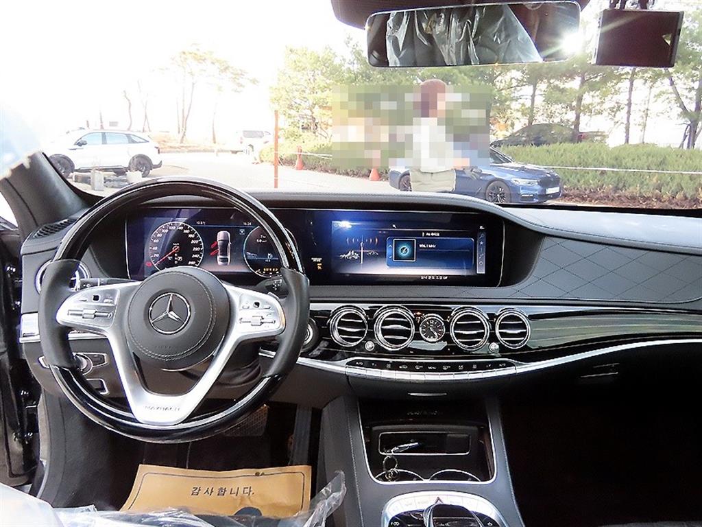 Mercedes Benz S Class - Vista 7