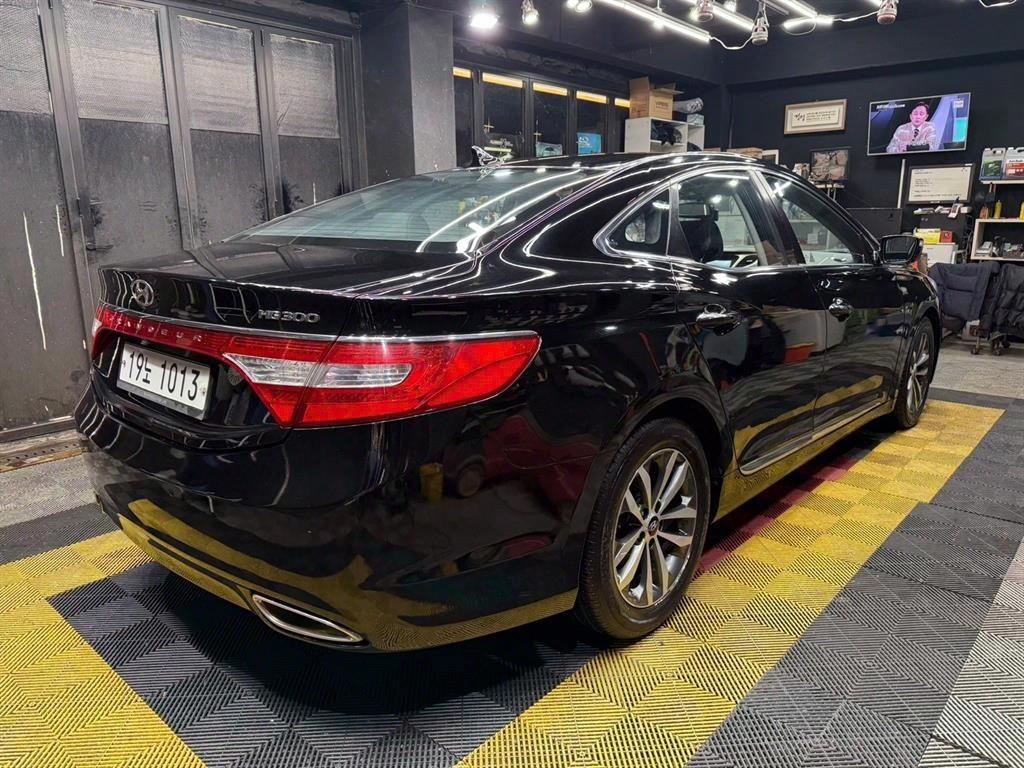 HYUNDAI Grandeur - Vista 4