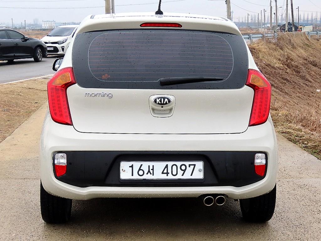 KIA Morning - Vista 4