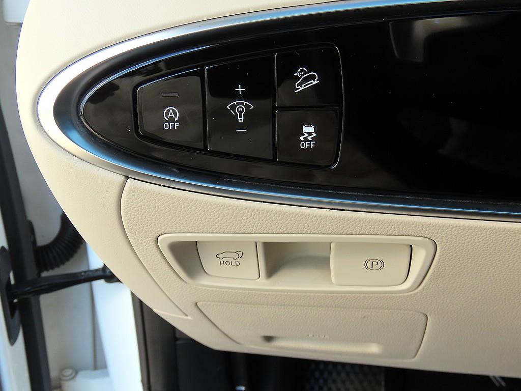 Genesis GV70 - Vista 12