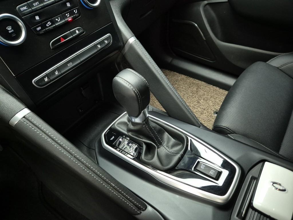 SAMSUNG QM6 - Vista 8