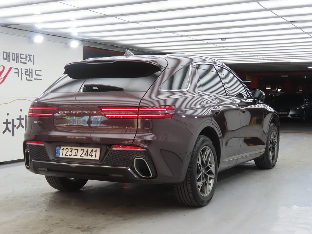 Genesis GV70 - Vista 4