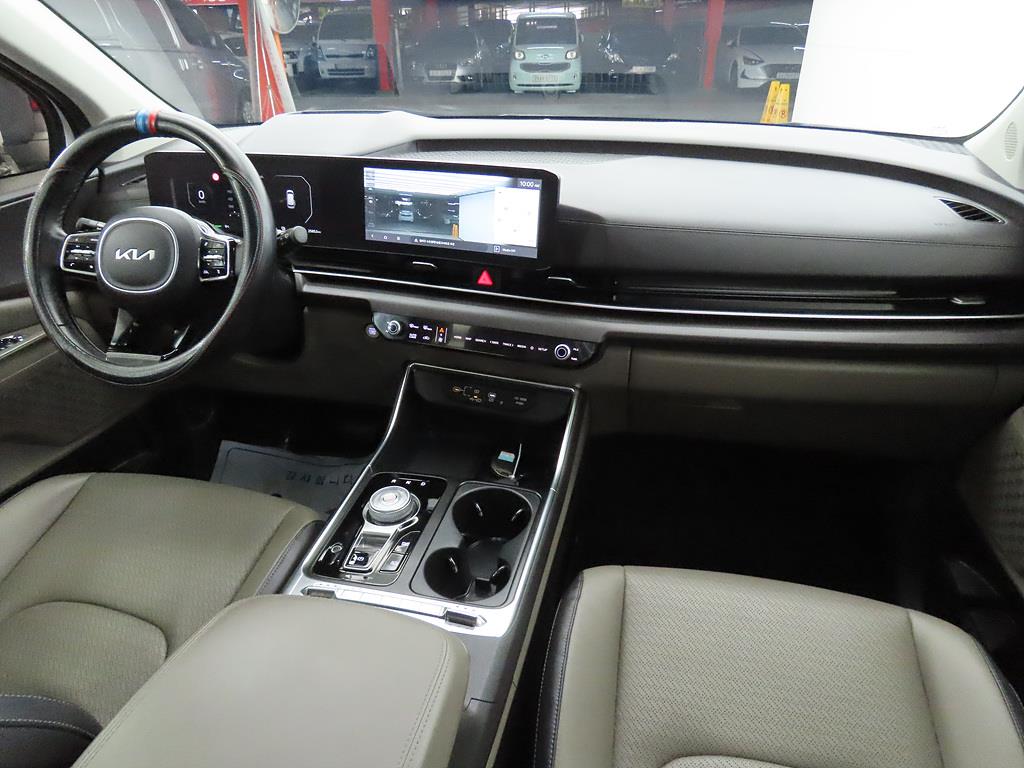 KIA Carnival - Vista 5