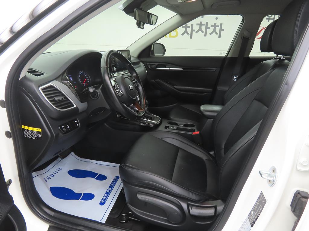 KIA Seltos - Vista 5