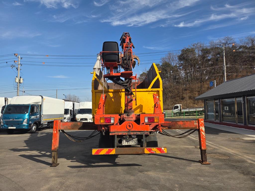 medium and large cargo goso 2006 Amarillo - Importación desde Corea - HF Imports Iquique - Foto 13