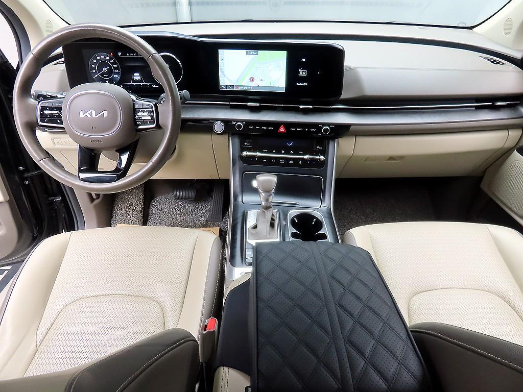 KIA Carnival - Vista 7