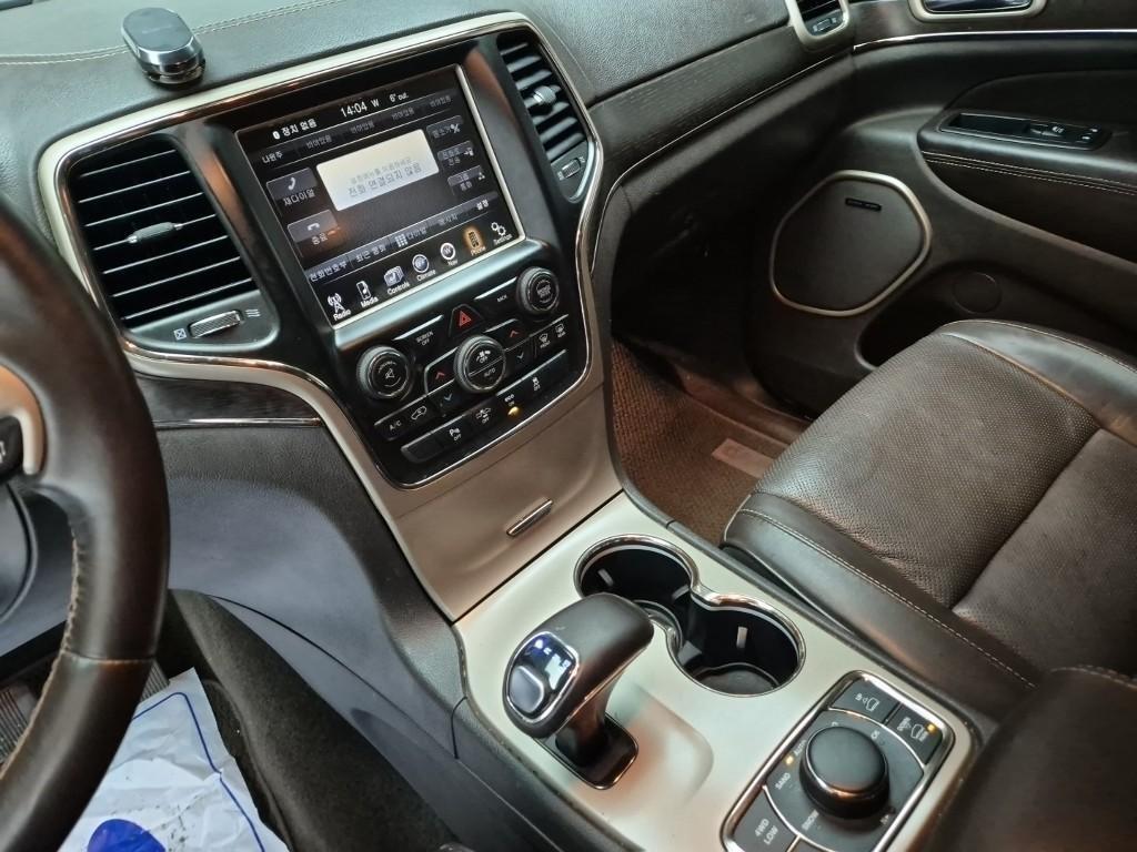 Jeep Cherokee - Vista 10