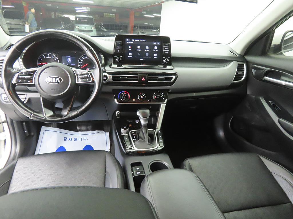 KIA Seltos - Vista 7