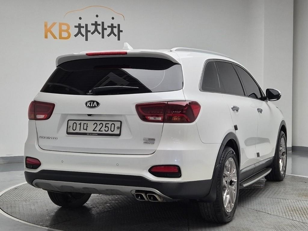 KIA Sorento - Vista 4