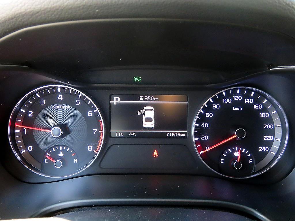 KIA K3 - Vista 8