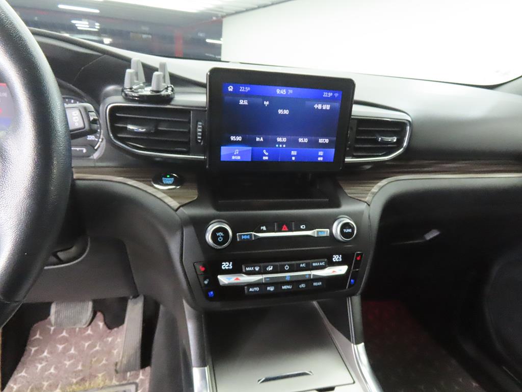 Ford Explorer - Vista 10