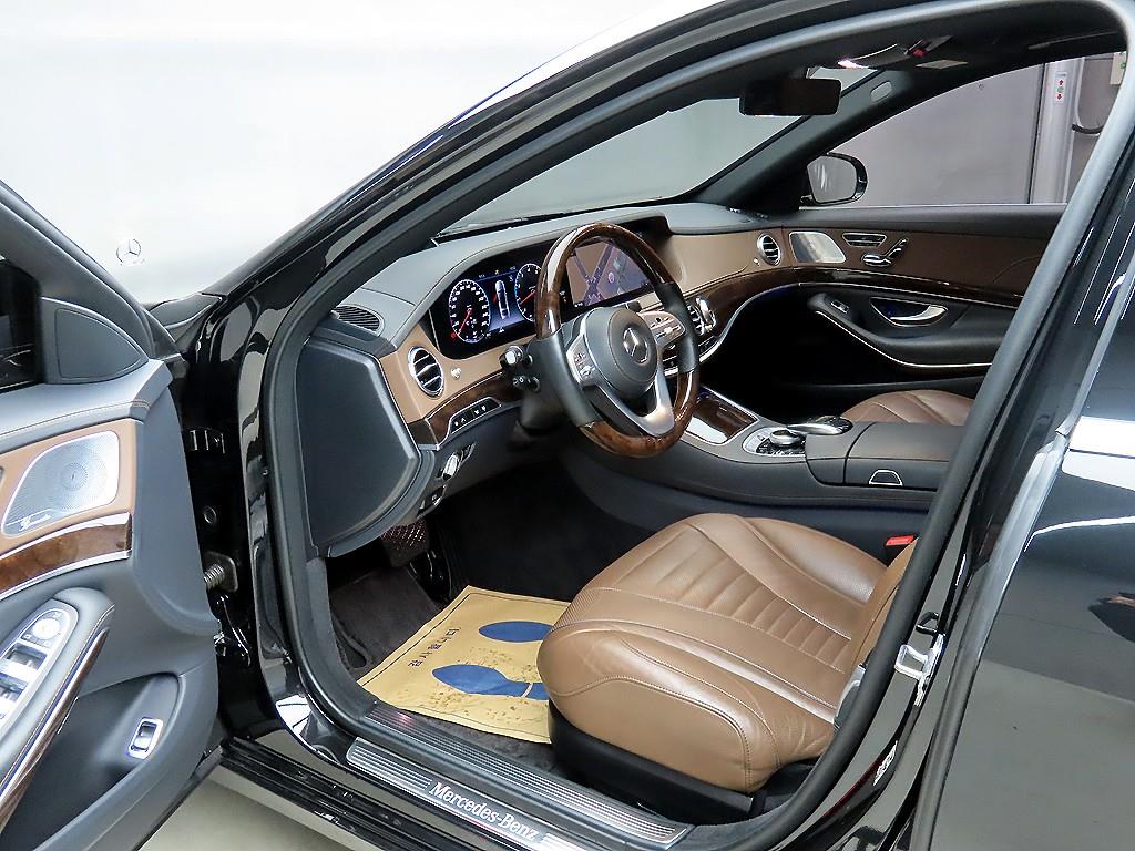 Mercedes Benz S Class - Vista 5