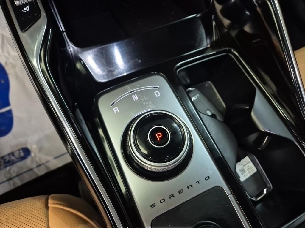 KIA Sorento - Vista 8