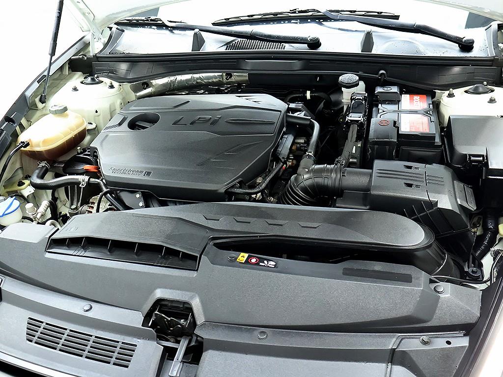 HYUNDAI Sonata 2022 Blanco - Importación desde Corea - HF Imports Iquique - Foto 7