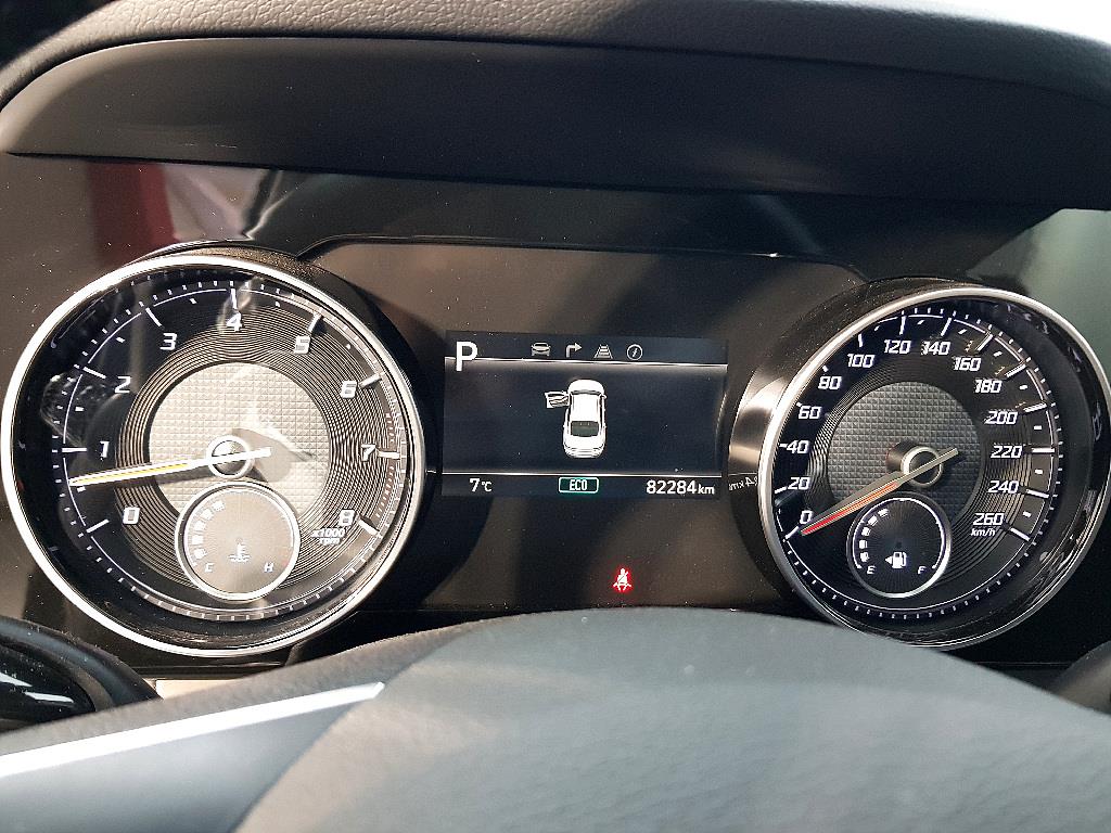 HYUNDAI Grandeur - Vista 7