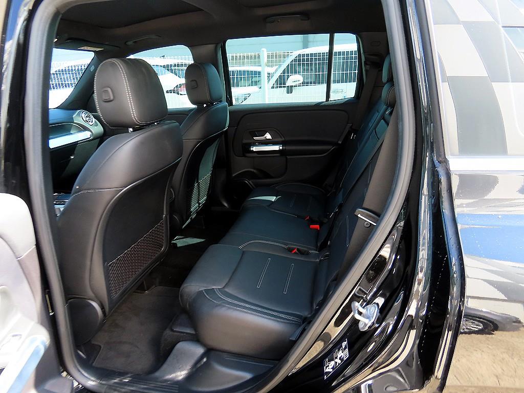 Mercedes Benz GLB Class - Vista 6