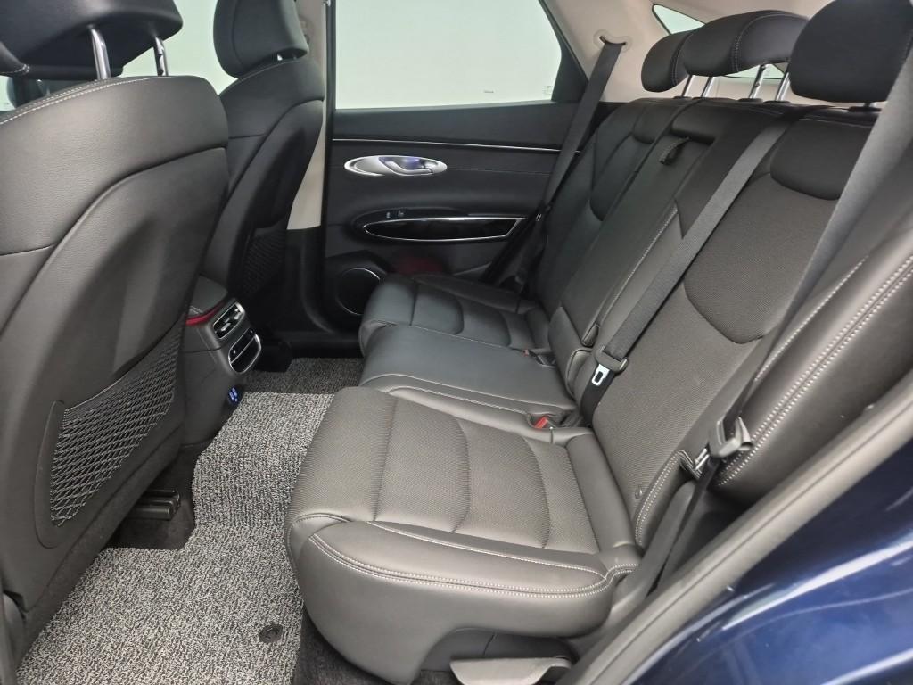 Genesis GV70 - Vista 12