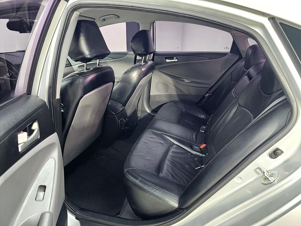 HYUNDAI Sonata - Vista 9