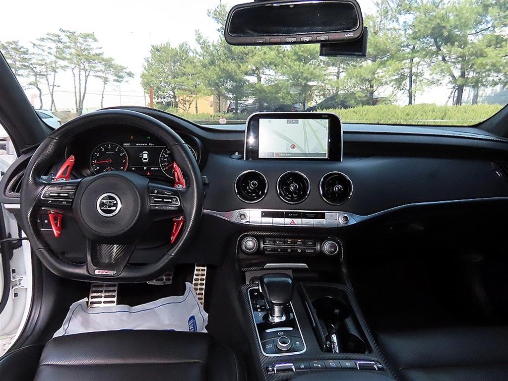 KIA Stinger - Vista 7