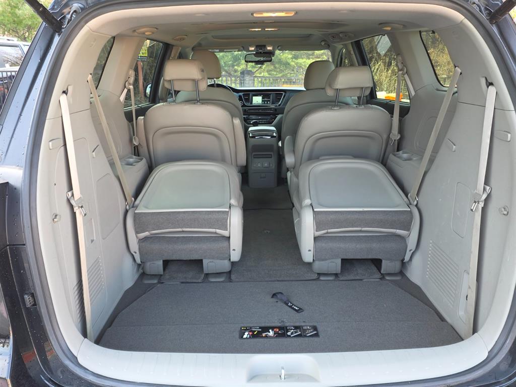 KIA Carnival 2015 Negro - Importación desde Corea - HF Imports Iquique - Foto 16