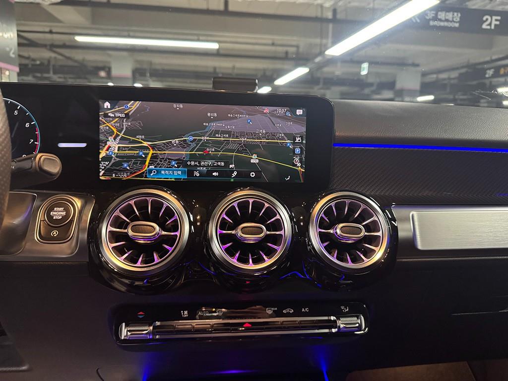 Mercedes Benz GLB Class - Vista 10