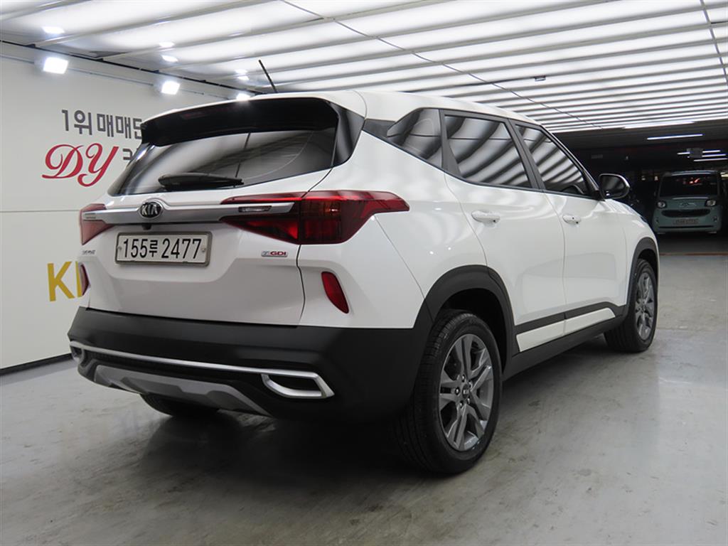 KIA Seltos - Vista 4