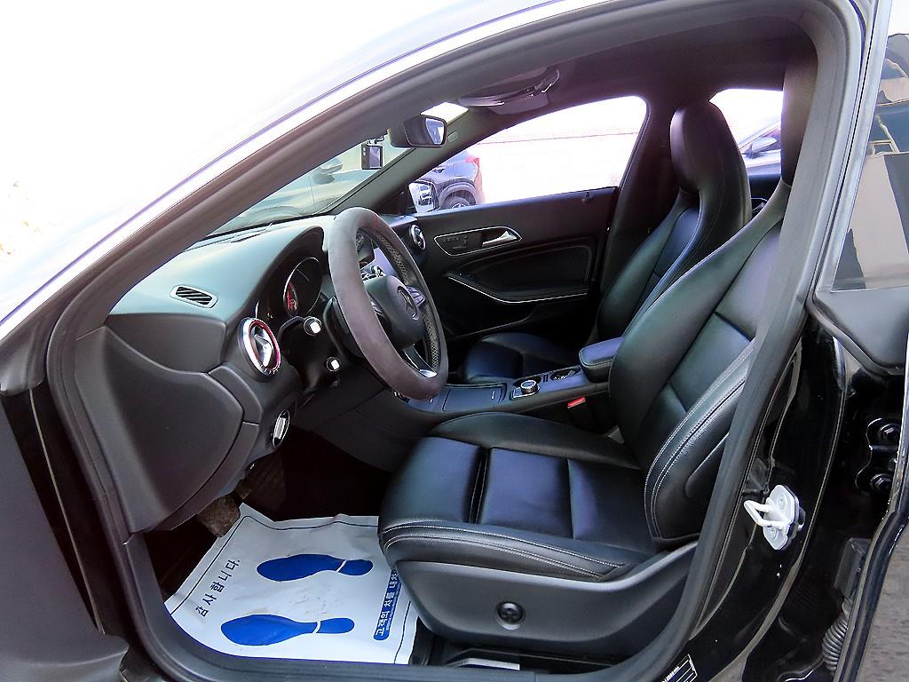 Mercedes Benz CLA Class - Vista 5