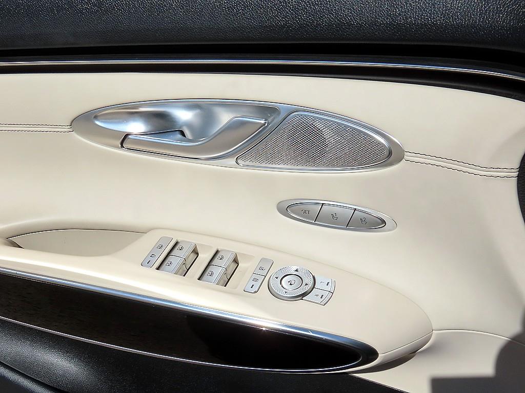 Genesis GV70 - Vista 11