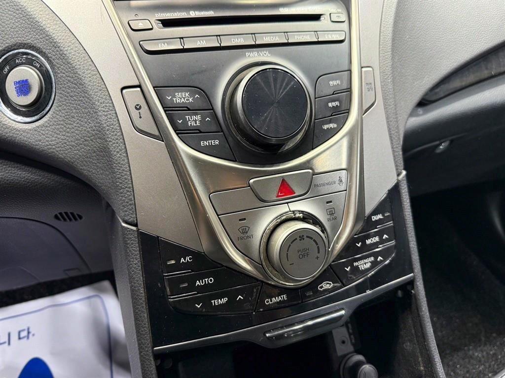 HYUNDAI Grandeur - Vista 11