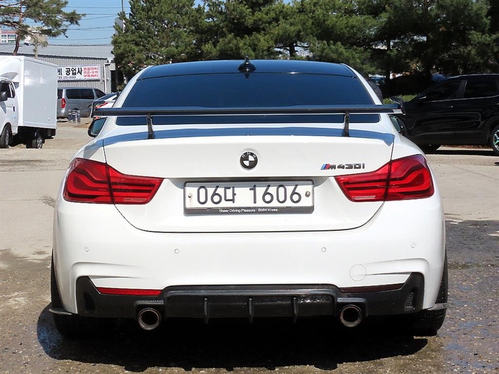 BMW 4 Series - Vista 4