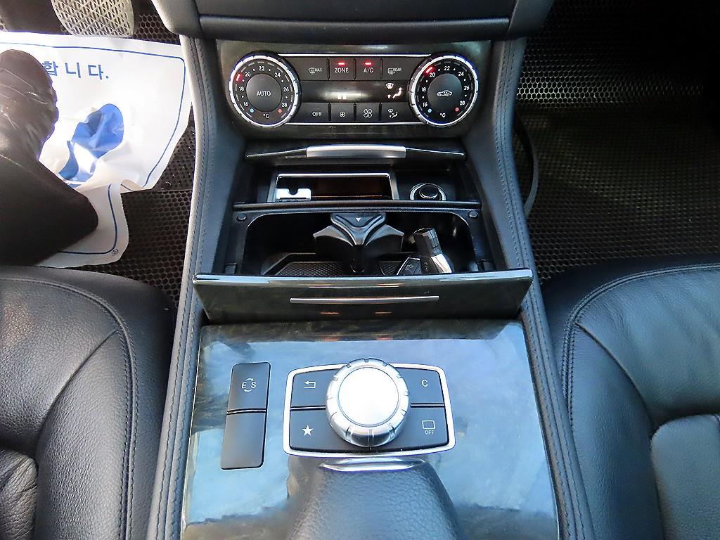 Mercedes Benz CLS Class - Vista 12