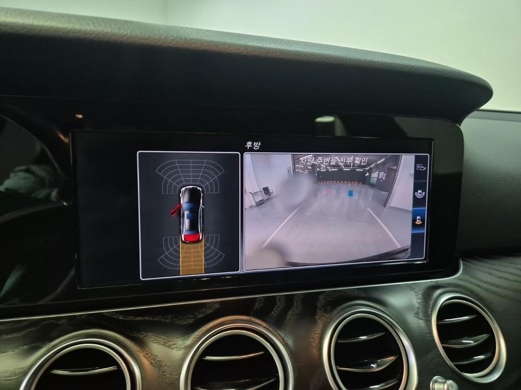 Mercedes Benz E class 2017 Negro - Importación desde Corea - HF Imports Iquique - Foto 14