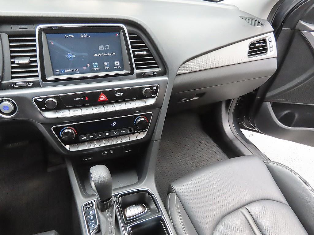 HYUNDAI Sonata 2018 Gris - Importación desde Corea - HF Imports Iquique - Foto 7